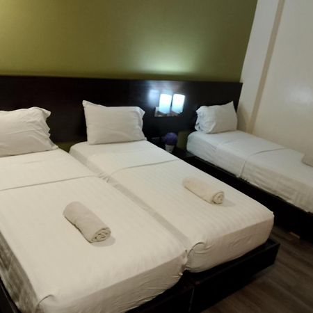 סן פדרו מקאטי Makati Boutique Hotel Near Naia Airport Terminal 3 Edsa Pasay Cbd מראה חיצוני תמונה