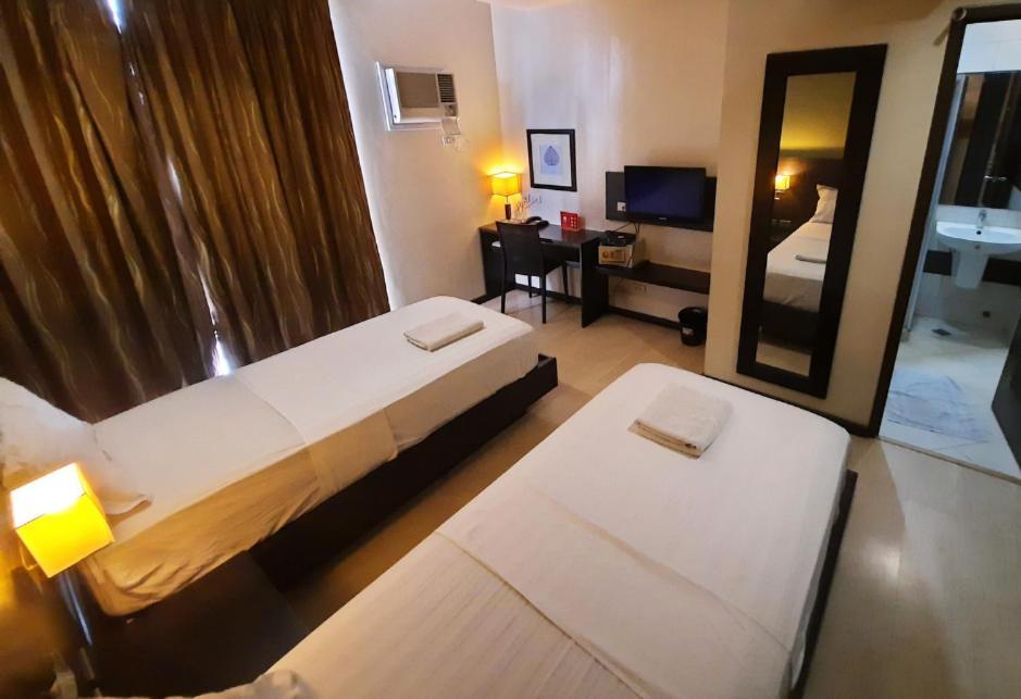 סן פדרו מקאטי Makati Boutique Hotel Near Naia Airport Terminal 3 Edsa Pasay Cbd מראה חיצוני תמונה