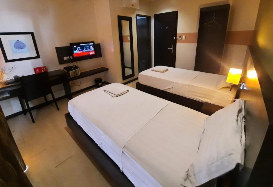 סן פדרו מקאטי Makati Boutique Hotel Near Naia Airport Terminal 3 Edsa Pasay Cbd מראה חיצוני תמונה